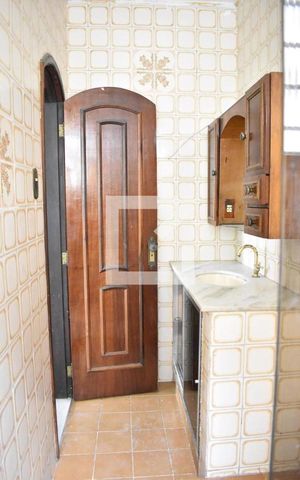 Casa para alugar com 126m², 4 quartos e 2 vagasBanheiro da Suíte