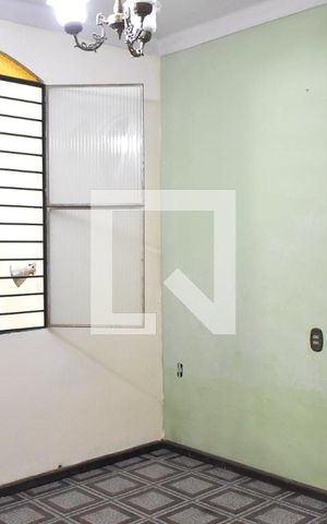 Casa para alugar com 126m², 4 quartos e 2 vagasQuarto 1