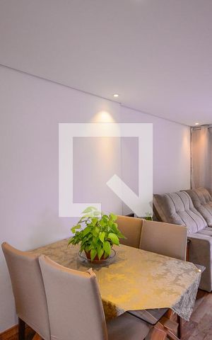 Apartamento à venda com 83m², 3 quartos e 1 vaga Apartamento à venda com 83m², 3 quartos e 1 vagaSala