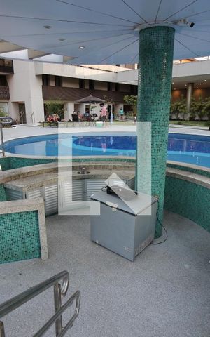 Apartamento para alugar com 78m², 1 quarto e 2 vagasÁrea comum - Piscina