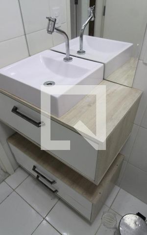 Apartamento à venda com 74m², 3 quartos e 2 vagasBanheiro Suite