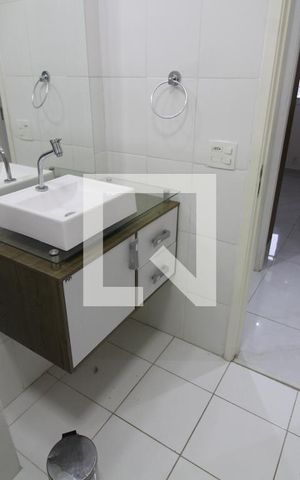 Apartamento à venda com 74m², 3 quartos e 2 vagasBanheiro