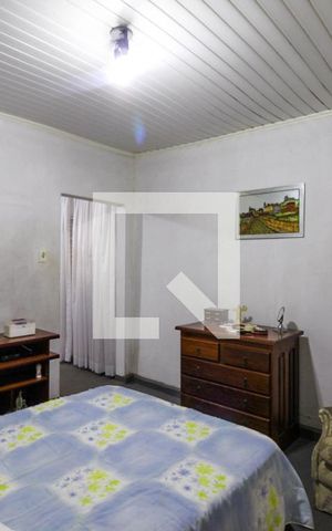 Casa à venda com 100m², 3 quartos e 4 vagas Casa à venda com 100m², 3 quartos e 4 vagasQuarto 1