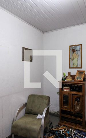 Casa à venda com 100m², 3 quartos e 4 vagas Casa à venda com 100m², 3 quartos e 4 vagasQuarto 2