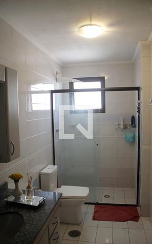 Apartamento à venda com 170m², 4 quartos e 2 vagas Apartamento à venda com 170m², 4 quartos e 2 vagasBanheiro Social