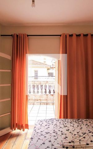 Casa à venda com 180m², 2 quartos e 2 vagas Casa à venda com 180m², 2 quartos e 2 vagasQuarto 1