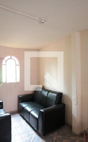 Casa à venda com 360m², 3 quartos e 2 vagasSala