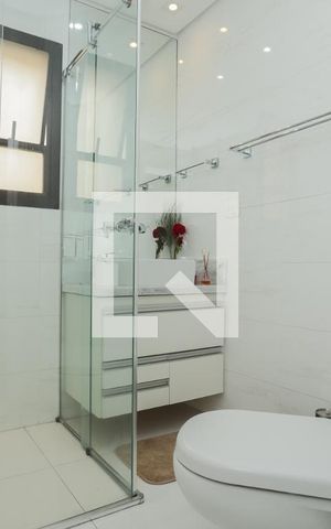 Apartamento para alugar com 180m², 2 quartos e 2 vagasBanheiro Social