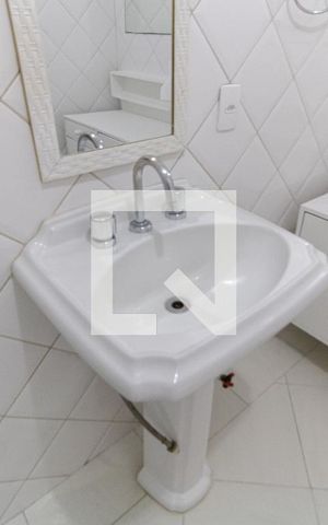 Apartamento para alugar com 100m², 2 quartos e 1 vaga Apartamento para alugar com 100m², 2 quartos e 1 vagaBanheiro Social