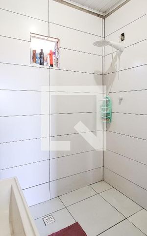 Casa à venda com 300m², 2 quartos e sem vaga Casa à venda com 300m², 2 quartos e sem vagaBanheiro