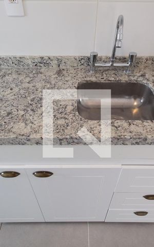 Apartamento para alugar com 60m², 2 quartos e 2 vagas Apartamento para alugar com 60m², 2 quartos e 2 vagasCozinha e Área de Serviço