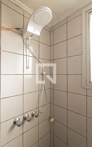 Apartamento à venda com 60m², 2 quartos e 1 vaga Apartamento à venda com 60m², 2 quartos e 1 vagaBanheiro