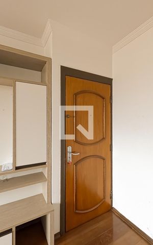 Apartamento à venda com 60m², 2 quartos e 1 vaga Apartamento à venda com 60m², 2 quartos e 1 vagaEntrada