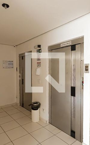 Apartamento à venda com 60m², 2 quartos e 1 vaga Apartamento à venda com 60m², 2 quartos e 1 vagaHall social
