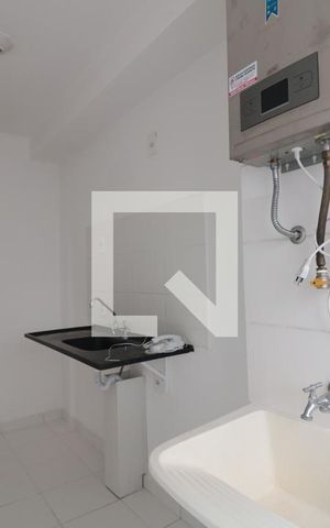 Apartamento à venda com 45m², 2 quartos e sem vagaCozinha e Área de Serviço