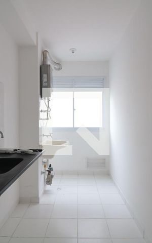Apartamento à venda com 45m², 2 quartos e sem vagaCozinha e Área de Serviço