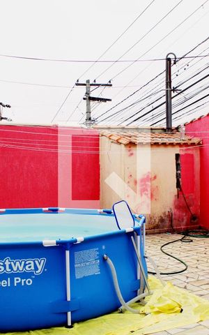 Casa para alugar com 200m², 3 quartos e 1 vagaQuintal