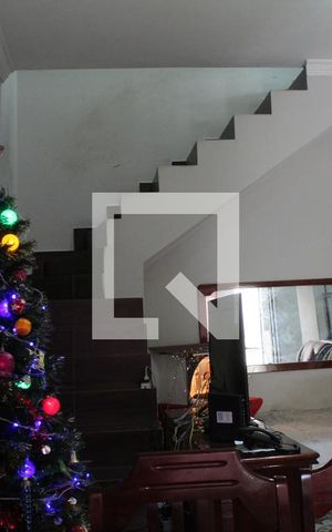 Casa para alugar com 200m², 3 quartos e 1 vagaSala