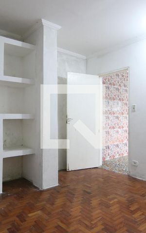 Casa à venda com 300m², 3 quartos e 2 vagasSuíte 