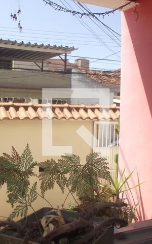 Casa à venda com 360m², 4 quartos e 3 vagasVista