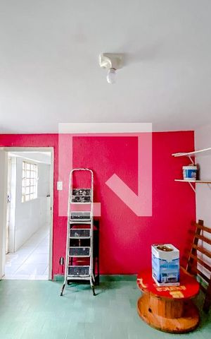 Casa à venda com 140m², 3 quartos e 2 vagasQuarto de Serviço