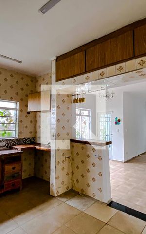 Casa à venda com 140m², 3 quartos e 2 vagasCozinha
