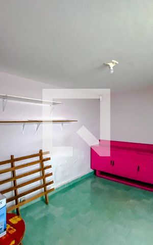 Casa à venda com 140m², 3 quartos e 2 vagasQuarto de Serviço