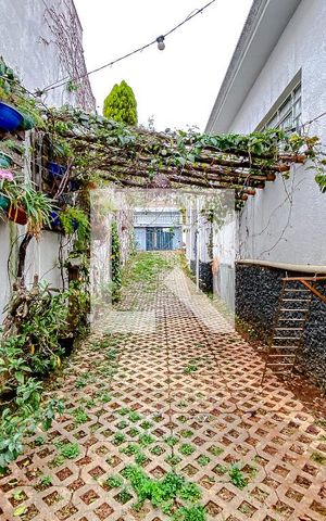 Casa à venda com 140m², 3 quartos e 2 vagasÁrea externa
