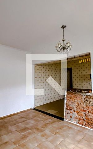 Casa à venda com 140m², 3 quartos e 2 vagasSala