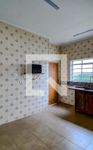 Casa à venda com 140m², 3 quartos e 2 vagasCozinha