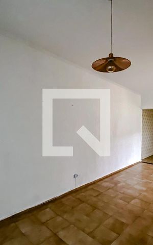 Casa à venda com 140m², 3 quartos e 2 vagasSala