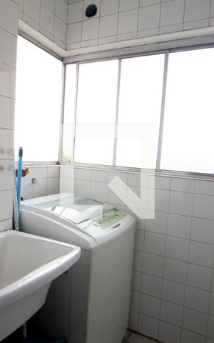 Apartamento à venda com 70m², 2 quartos e 1 vaga Apartamento à venda com 70m², 2 quartos e 1 vagaLavanderia