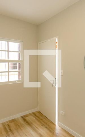 Casa à venda com 500m², 4 quartos e 4 vagas Casa à venda com 500m², 4 quartos e 4 vagasQuarto de Serviço