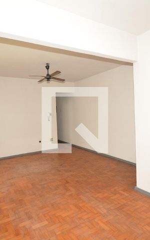 Apartamento à venda com 78m², 2 quartos e 1 vagaSala