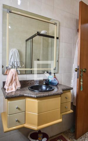 Casa para alugar com 185m², 3 quartos e 1 vagaBanheiro 02