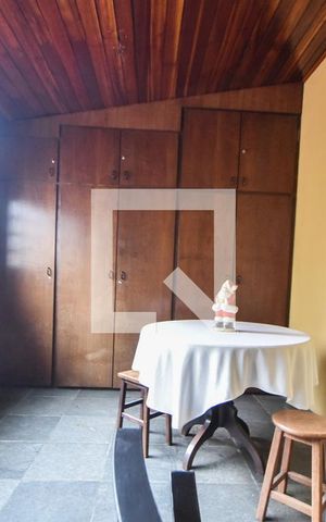Casa para alugar com 185m², 3 quartos e 1 vagaQuarto Superior