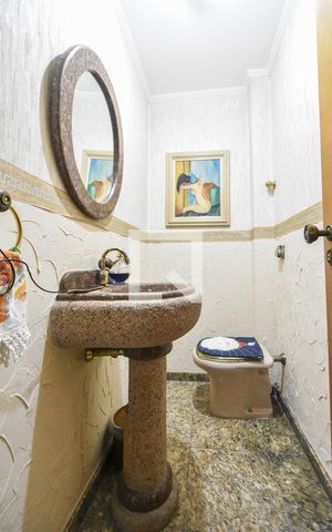 Casa para alugar com 185m², 3 quartos e 1 vagaLavabo