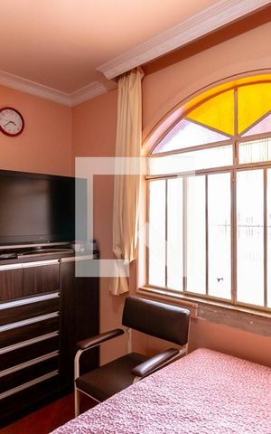 Casa à venda com 600m², 5 quartos e 4 vagas Casa à venda com 600m², 5 quartos e 4 vagasQuarto 1