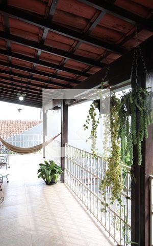Casa à venda com 238m², 4 quartos e 11 vagasVaranda