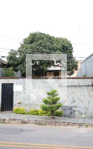 Casa à venda com 238m², 4 quartos e 11 vagasFachada