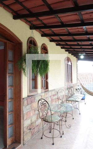 Casa à venda com 238m², 4 quartos e 11 vagasVaranda
