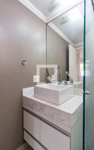 Apartamento para alugar com 95m², 3 quartos e 2 vagas Apartamento para alugar com 95m², 3 quartos e 2 vagasBanheiro da Suíte 1
