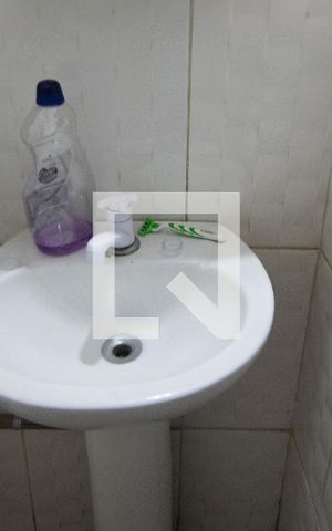 Casa à venda com 400m², 8 quartos e sem vaga Casa à venda com 400m², 8 quartos e sem vagaBanheiro