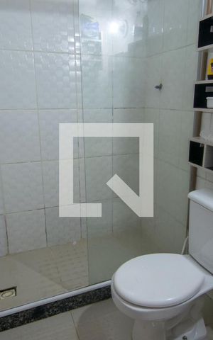 Casa à venda com 400m², 8 quartos e sem vaga Casa à venda com 400m², 8 quartos e sem vagaBanheiro