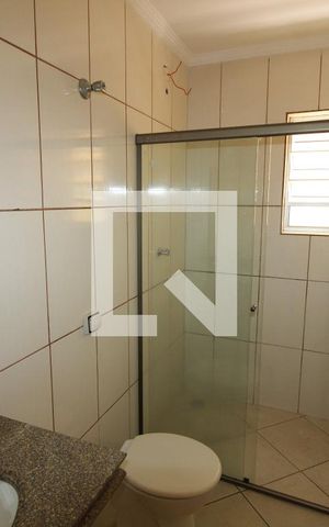 Casa à venda com 110m², 2 quartos e 1 vagaBanheiro