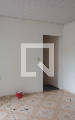Casa para alugar com 40m², 1 quarto e sem vaga Casa para alugar com 40m², 1 quarto e sem vagaSala-Cozinha