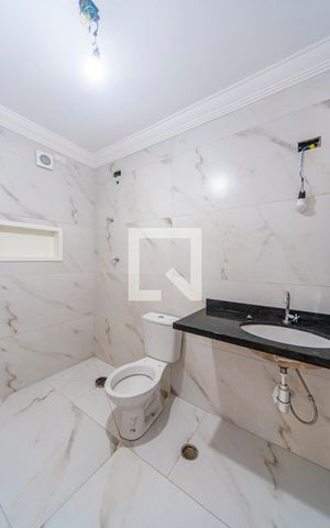 Casa de condomínio à venda com 200m², 4 quartos e 3 vagas Casa de condomínio à venda com 200m², 4 quartos e 3 vagasBanheiro do Quarto 4