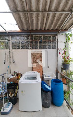 Casa à venda com 160m², 4 quartos e sem vaga Casa à venda com 160m², 4 quartos e sem vagaÁrea de Serviço
