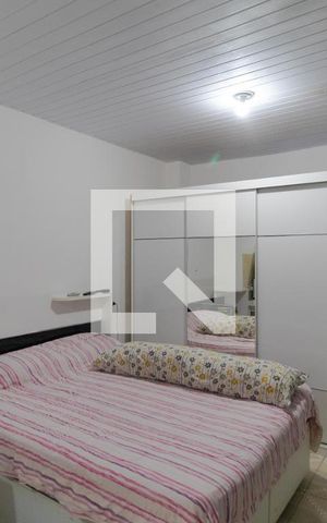 Casa à venda com 160m², 4 quartos e sem vaga Casa à venda com 160m², 4 quartos e sem vagaKitnet (Edícula)