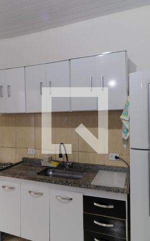 Casa à venda com 160m², 4 quartos e sem vaga Casa à venda com 160m², 4 quartos e sem vagaKitnet (Edícula)
